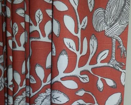 rouge-bank-drive-family-room-custom-draperies-closeup
